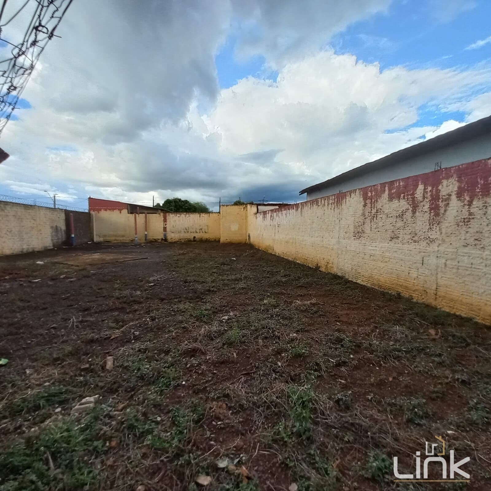 Terreno à Venda com 259 m2.