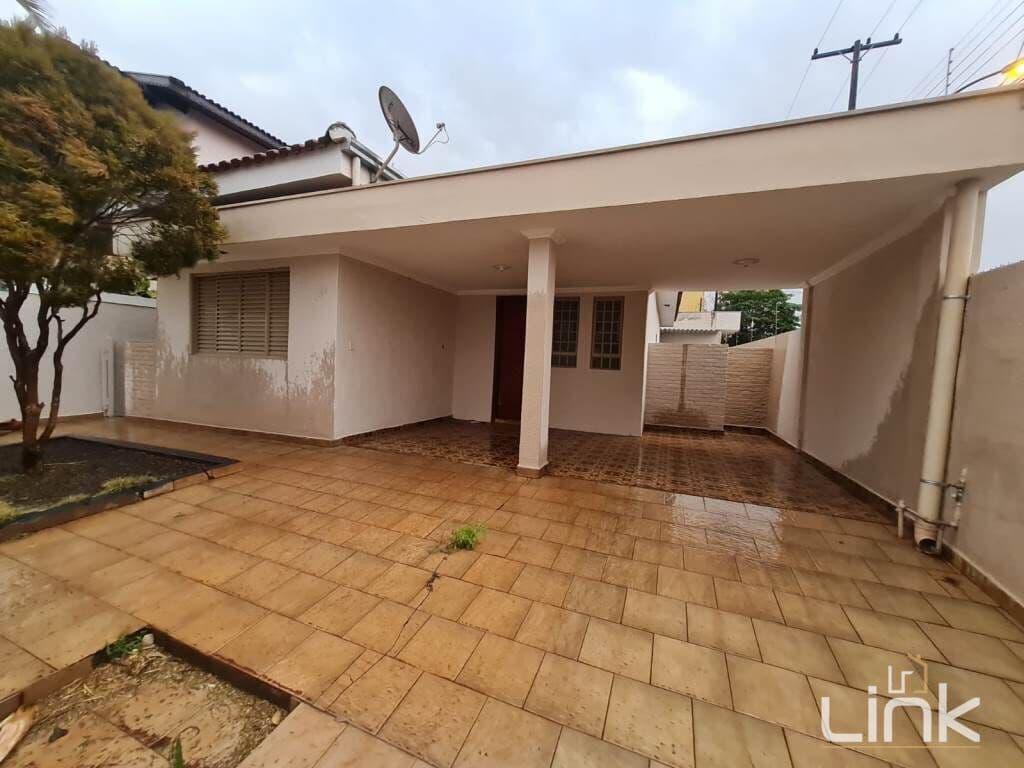 Casa à Venda no Bairro Centro - Barretos/SP