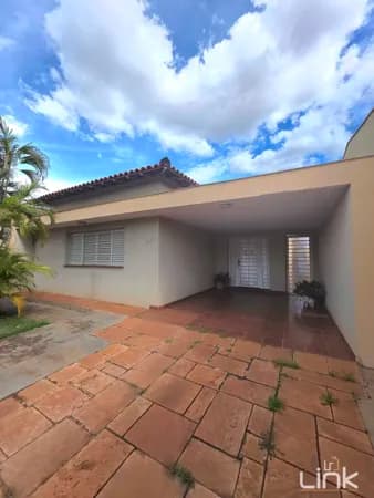 Casa à Venda no Bairro Centro - Barretos/SP