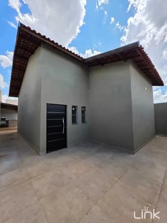Casa à Venda no Bairro Jardim Maria Caputi - Barretos/SP