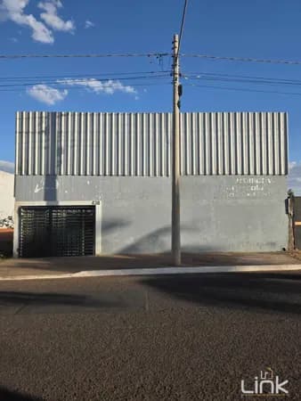 Casa Mista, Edícula e Barracão