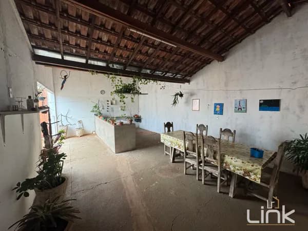 Casa 2 dormitorios + Salao