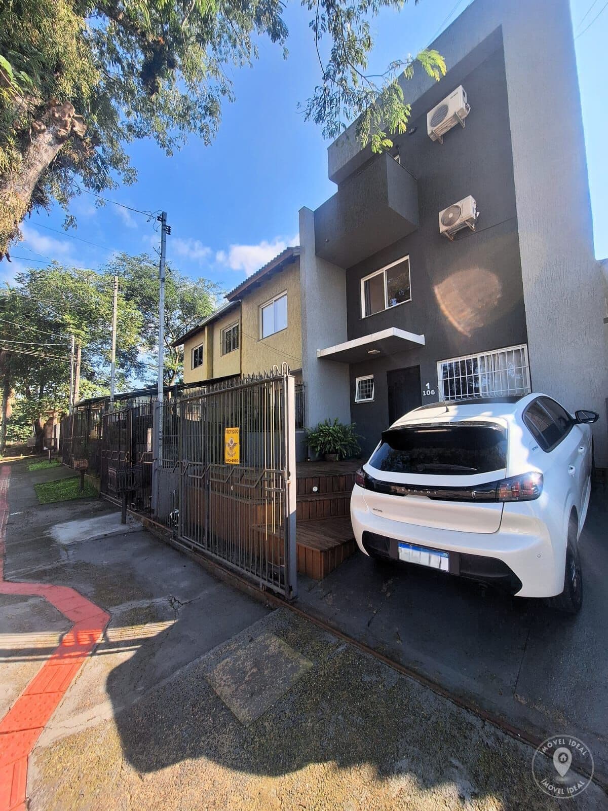 Casa Triplex 3 dorm., 2 banheiros e Lavabo - Mobiliado e C/Hidro - Querência em Viamão/RS