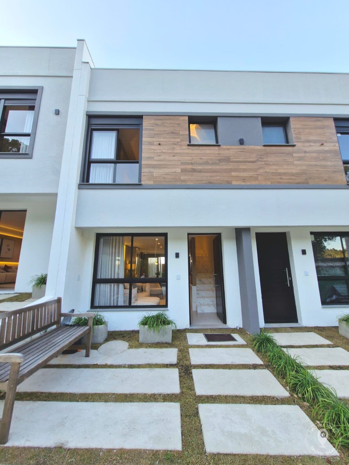 LANÇAMENTO Casa Tua - Casa 2 dorm. c/ 2 Suítes e Pátio Privativo em Condomínio