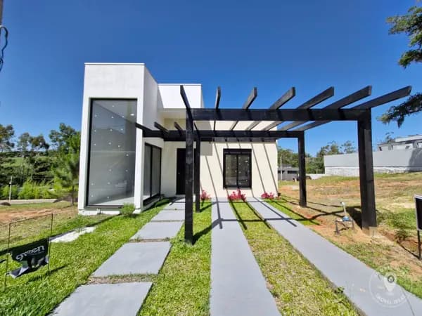 Casa Nova no Green Caminho do Meio, 3 dorm c/Suíte, Sacada nos Fundos