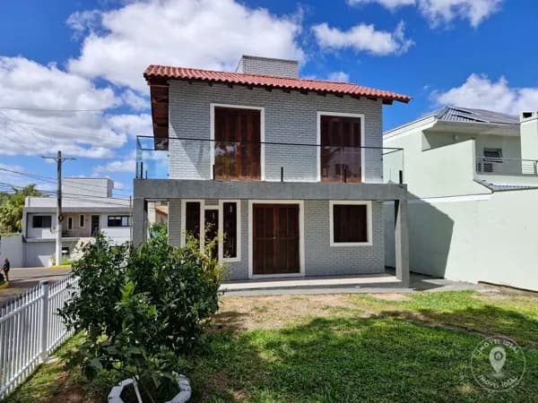 Casa 2 Suítes, Amplo Terreno de Esquina no Condomínio Cantegril, Viamão/RS