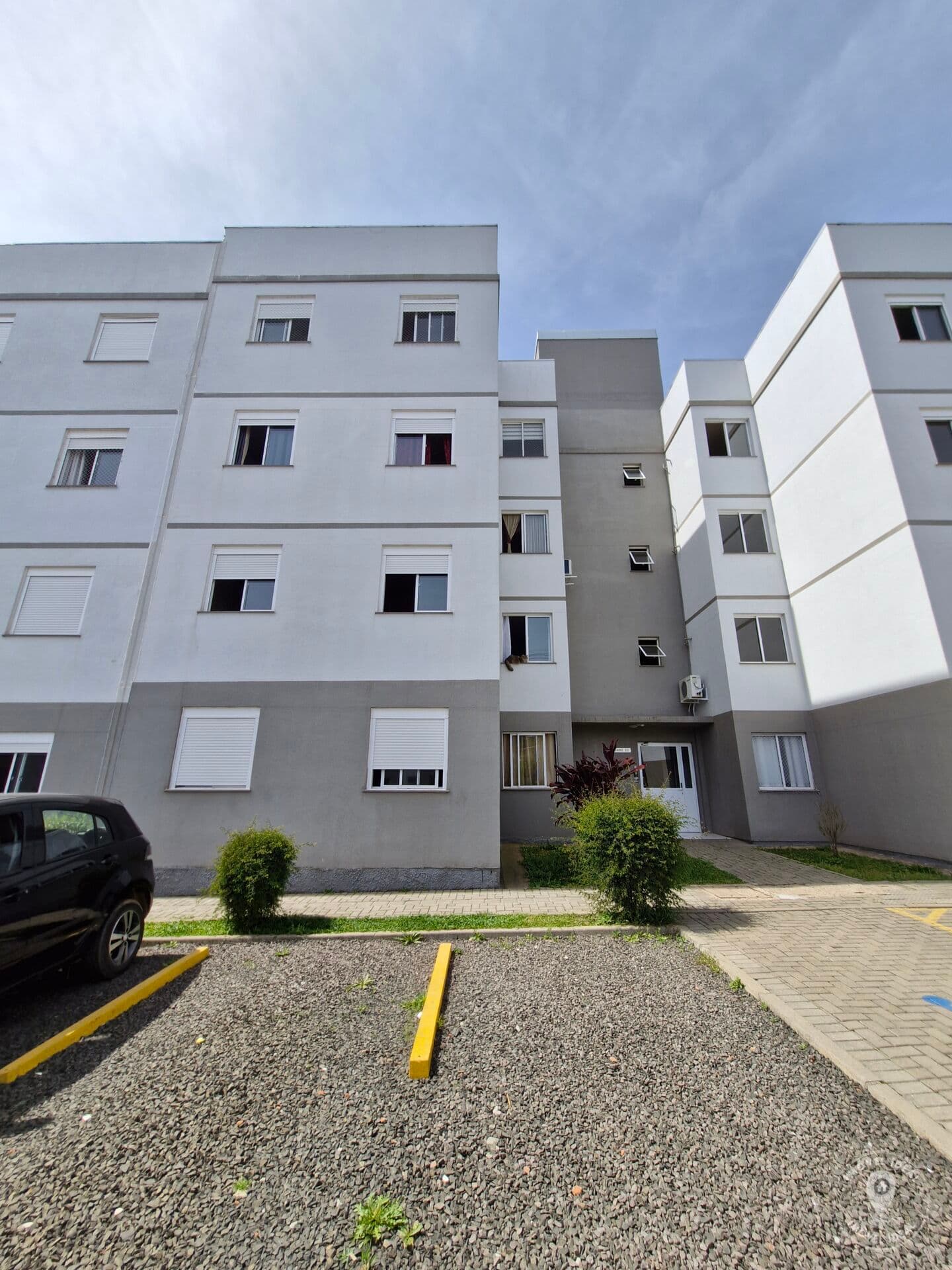 Apartamento 2 dormitórios c/vaga de garagem - Prox ao centro - Viamão/RS