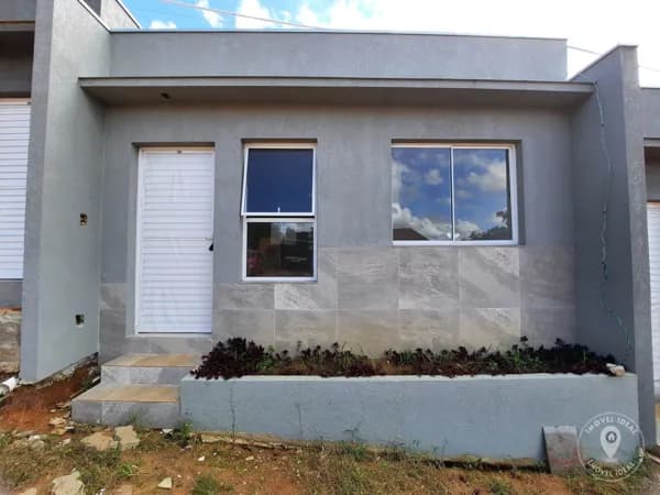 Casa 2 dormitórios c/vaga, pátio fundos e churrasqueira - Estrada Bérico Bernardes P42 - Viamão/RS