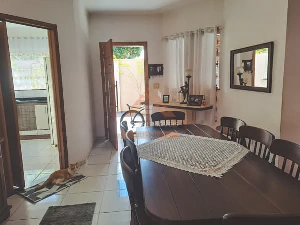Casa à venda com Edícula no bairro Universal - Araraquara-SP