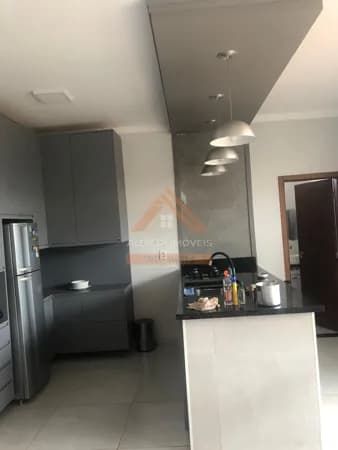 Casa à venda no Condomínio Sollaris - Araraquara-SP