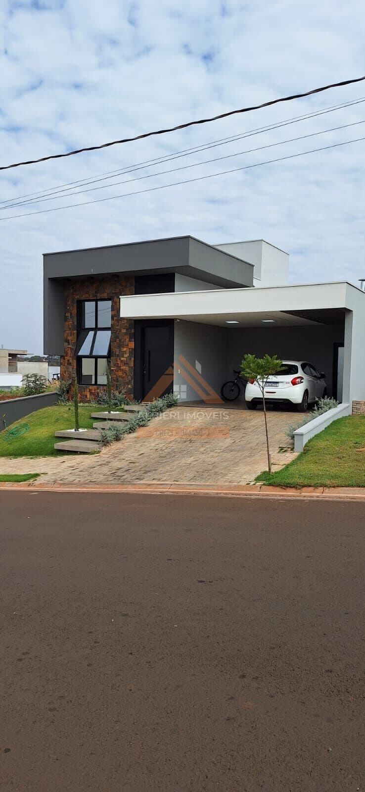 Casa à venda no Condomínio Tivoli - Araraquara SP