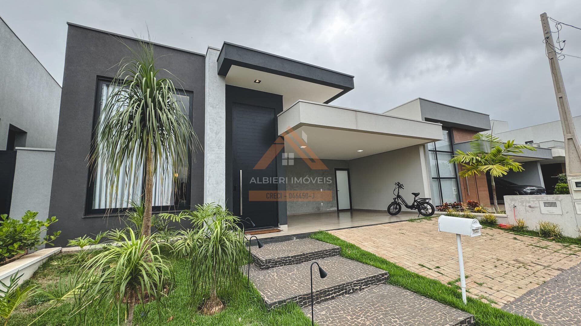 Casa á venda no Condomínio Village Damha III - Araraquara SP