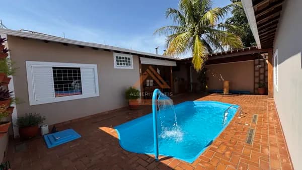 Casa Padrão à venda no Jd. Imperador - Araraquara SP
