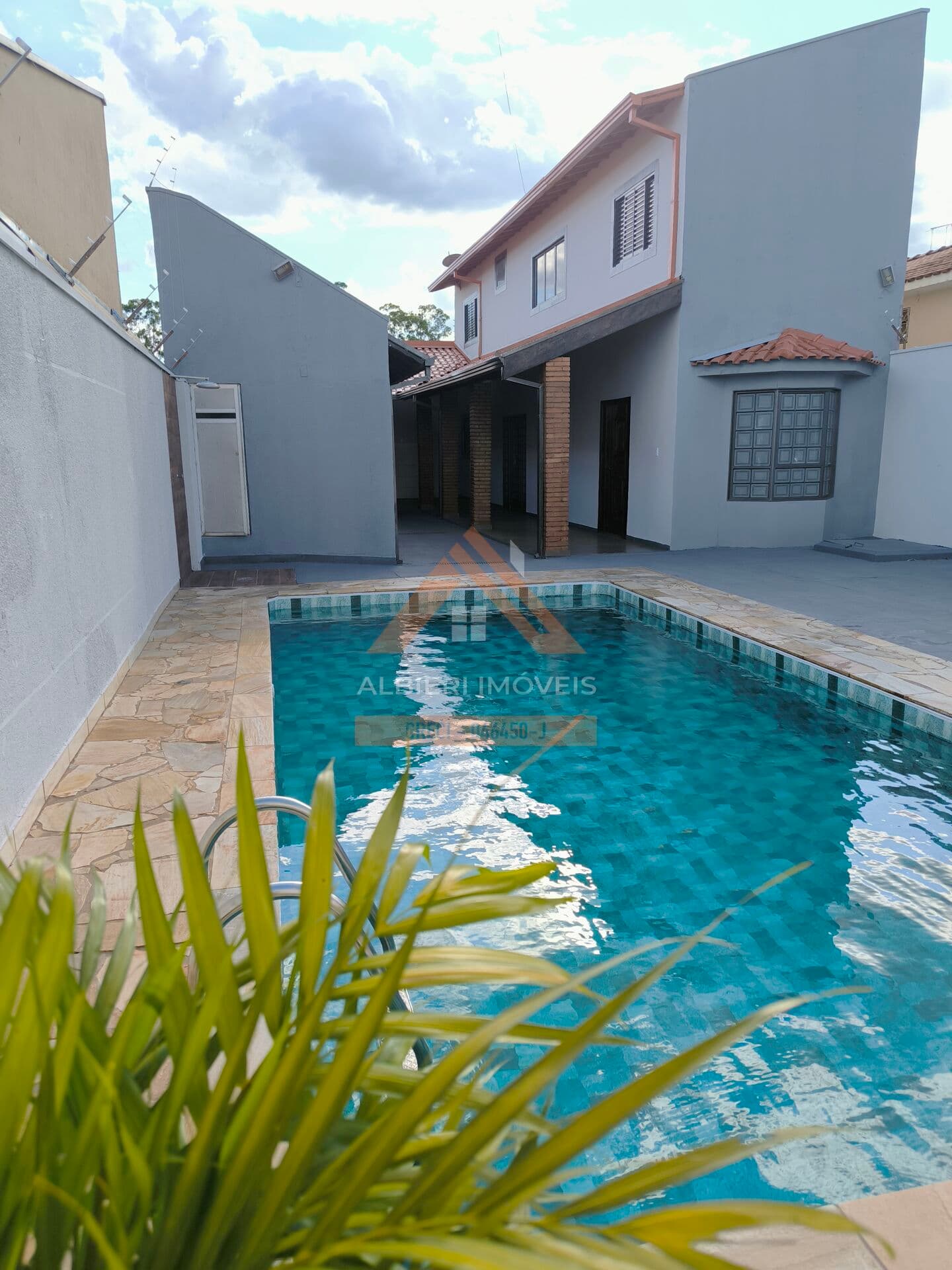 Casa Sobrado à venda no Jd Santa Julia - Araraquara SP