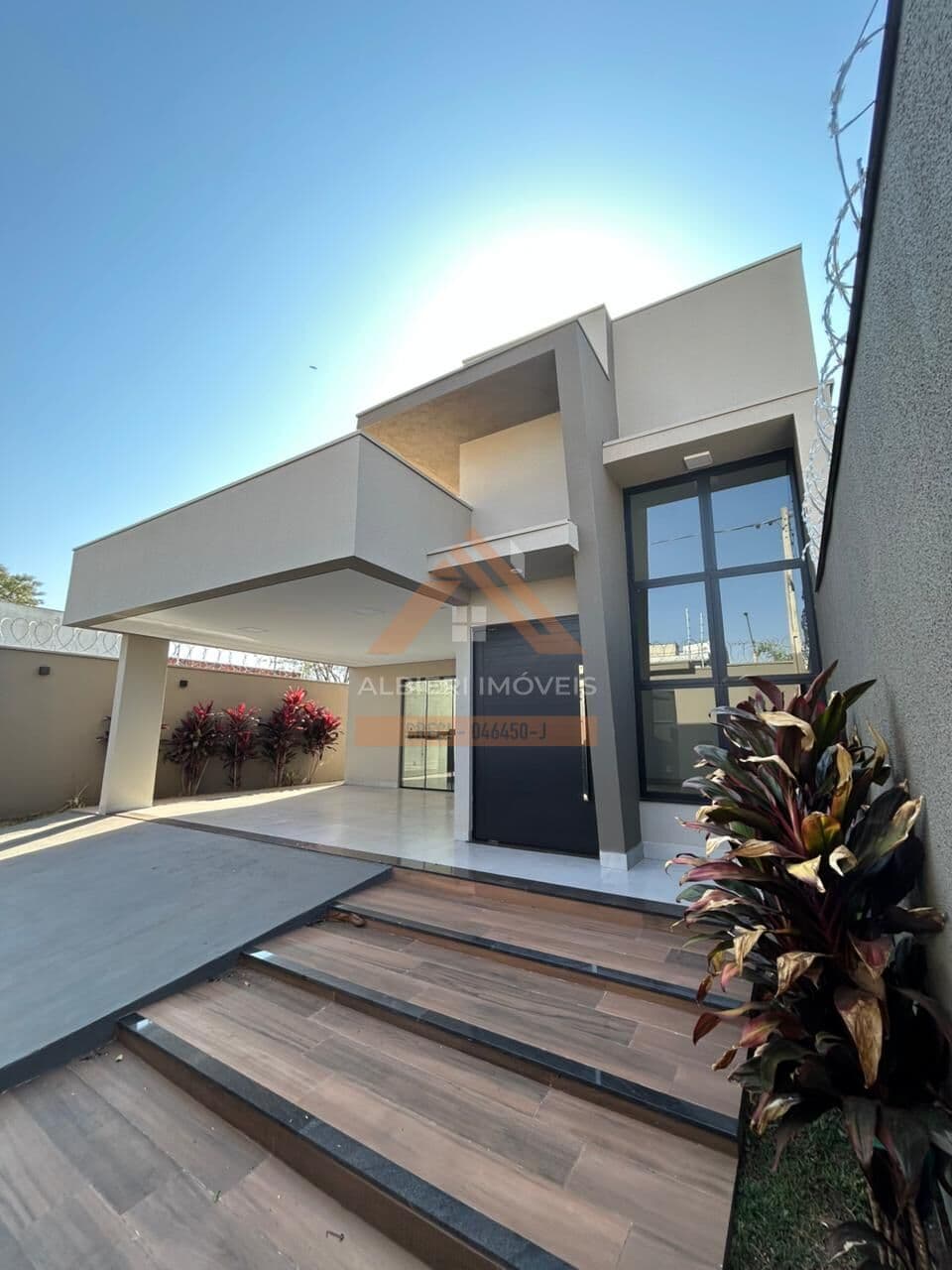 Casa alto padrão à venda no bairro Residencial Ravena - Araraquara-SP