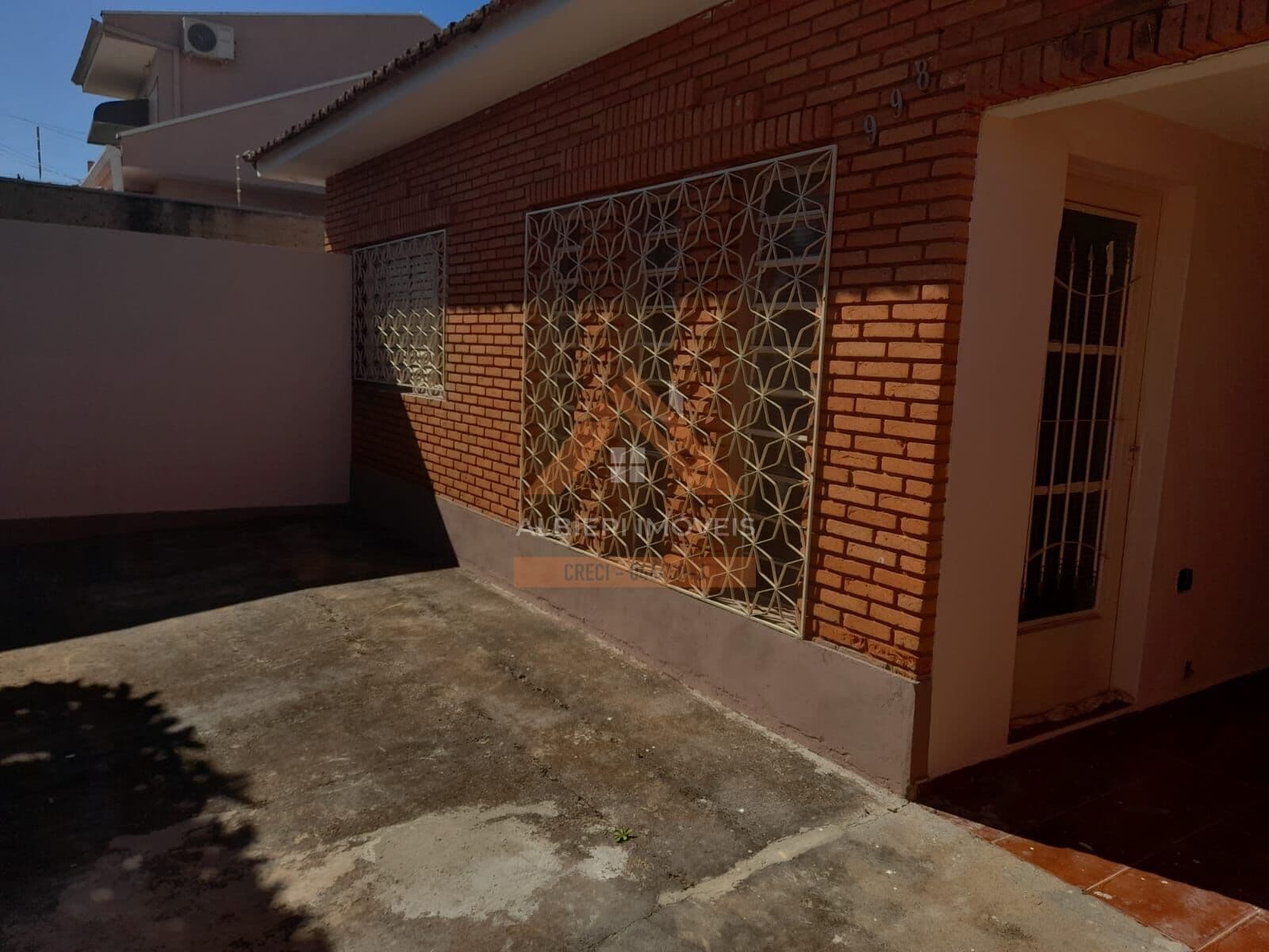 Casa Padrão à venda na Vila Xavier