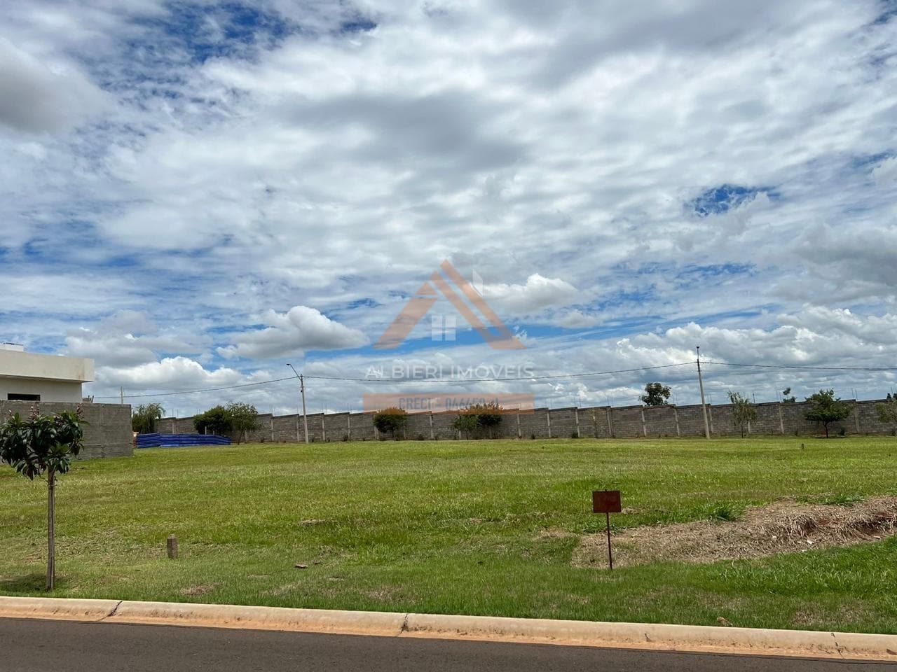 Terreno à venda no Condomínio Residencial Volpi