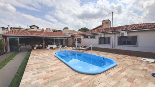 Casa Alto Padrão à venda no bairro Jardim Brasília - Araraquara-SP