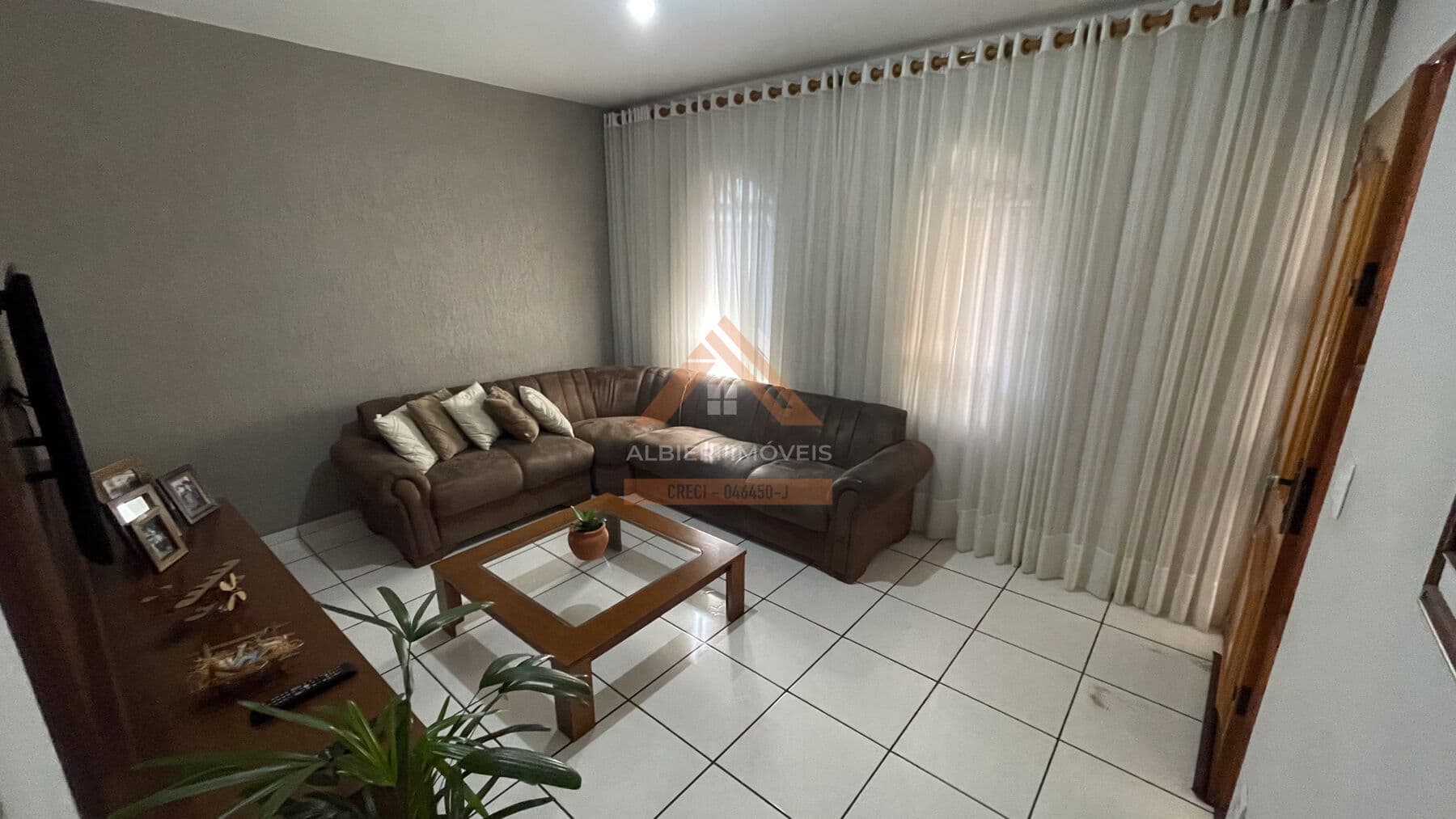 Casa á venda no Jd Brasil ( Vila Xavier) - Araraquara-SP