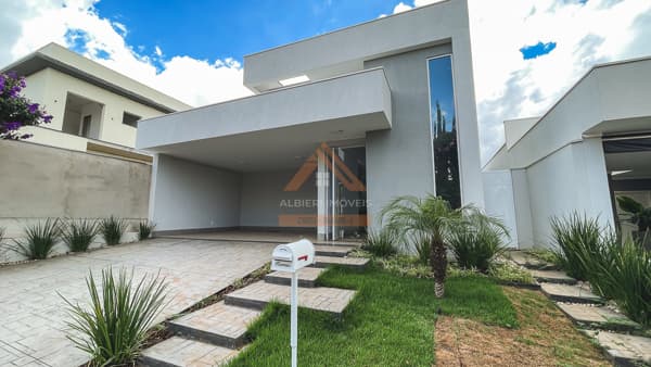 Casa Alto Padrão à venda no Village Damha II