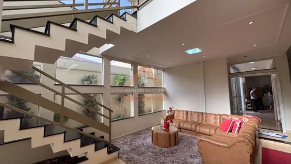 Casa Sobrado à venda no Jd Arangá - Araraquara SP