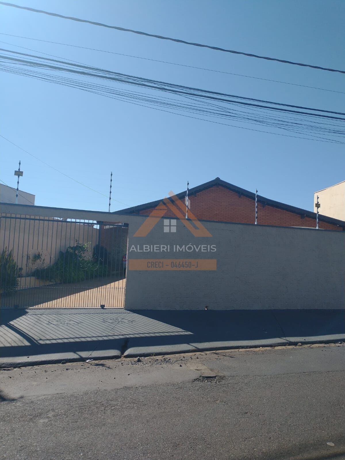 Casa residencial/comercial à venda no bairro Jardim Brasília - Araraquara-SP