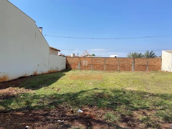 Terreno à venda no condomínio Flamboyant - Araraquara-SP