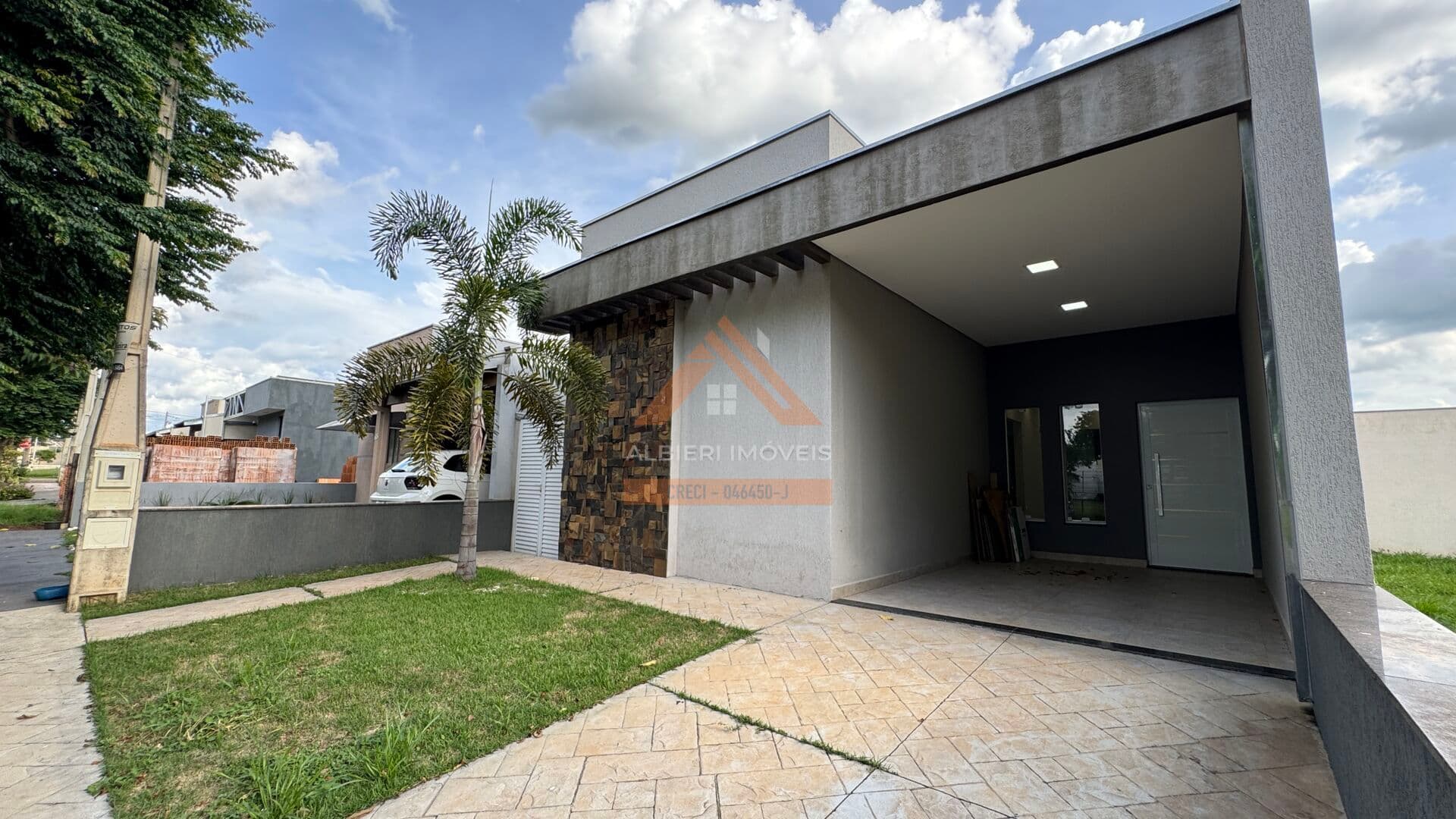 Casa à venda no Condomínio Alvorada - Araraquara SP