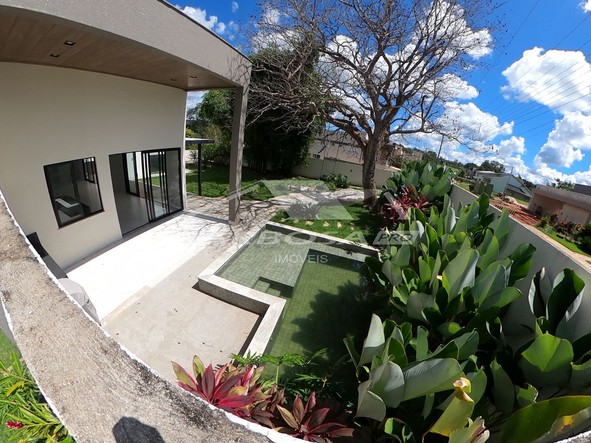 Casa com 4 suites á venda no Condominio Aldeia das Termas
