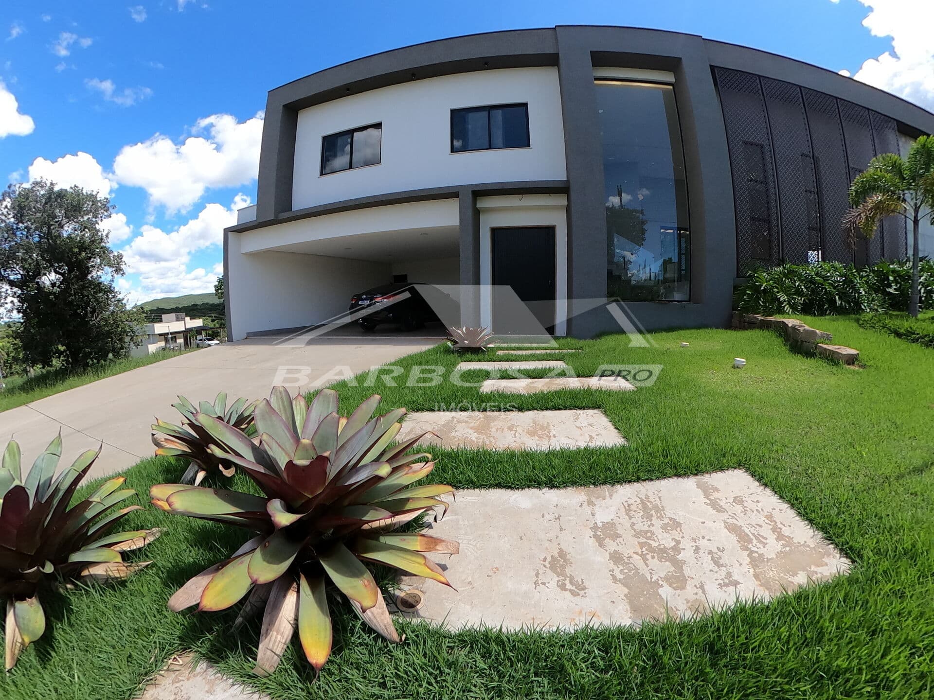 Casa com 4 suites á venda no Condominio Aldeia das Termas