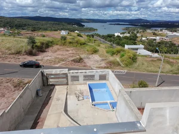 Casa para venda com vista exuberante para o lago em Caldas Novas/GO