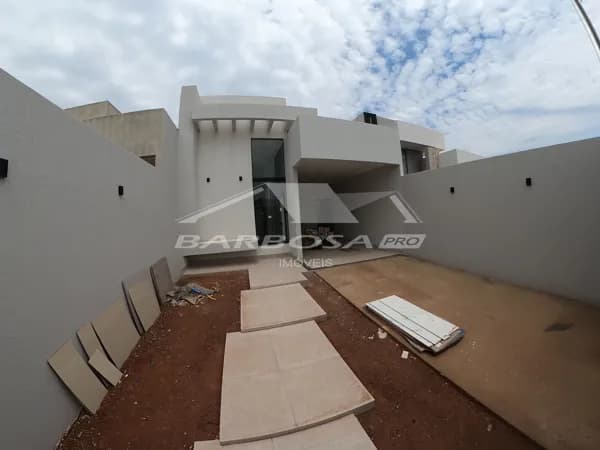 Casa com 3 quartos á venda no Setor jardim dos Turistas