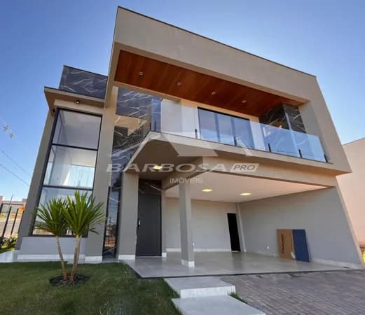 Casa Alto Padrão com 4 quartos sendo 3 suites á venda em Condominio Fechado