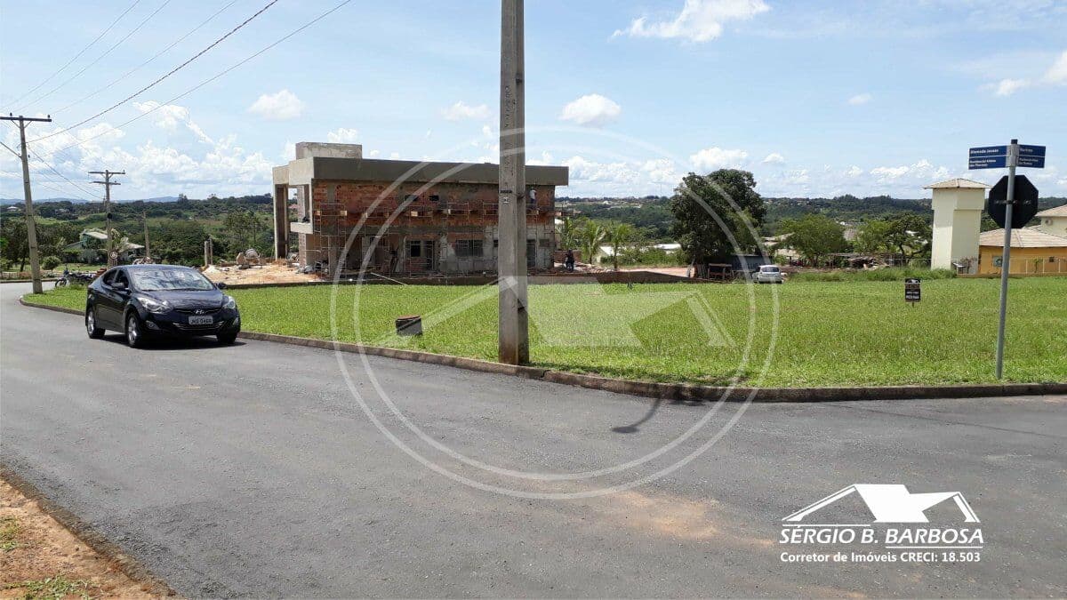 Terreno com 1.342,56 m² em Condominio com Lazer á venda - Caldas Novas