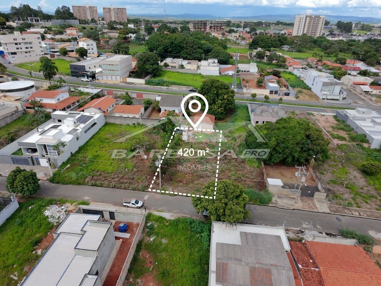 2 lotes frente e fundos para venda disponíveis para venda no Bairro Turista II