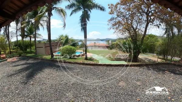 Chácara pé na água em linda região do Lago Corumbá
