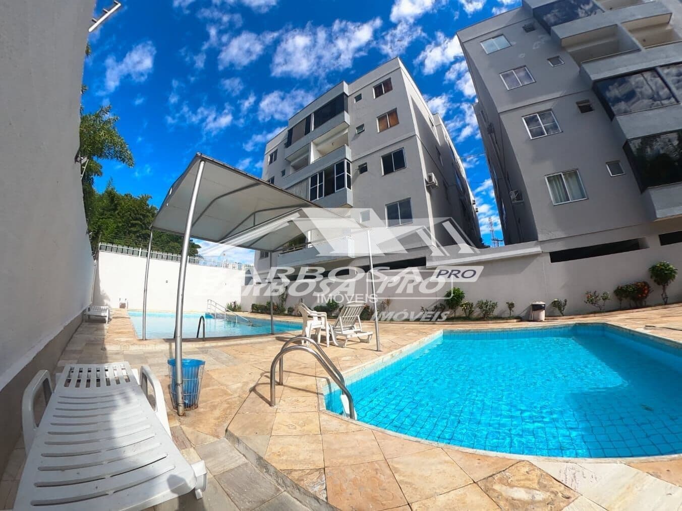 Apartamento 2 quartos com sacada á venda no Centro de Caldas Novas
