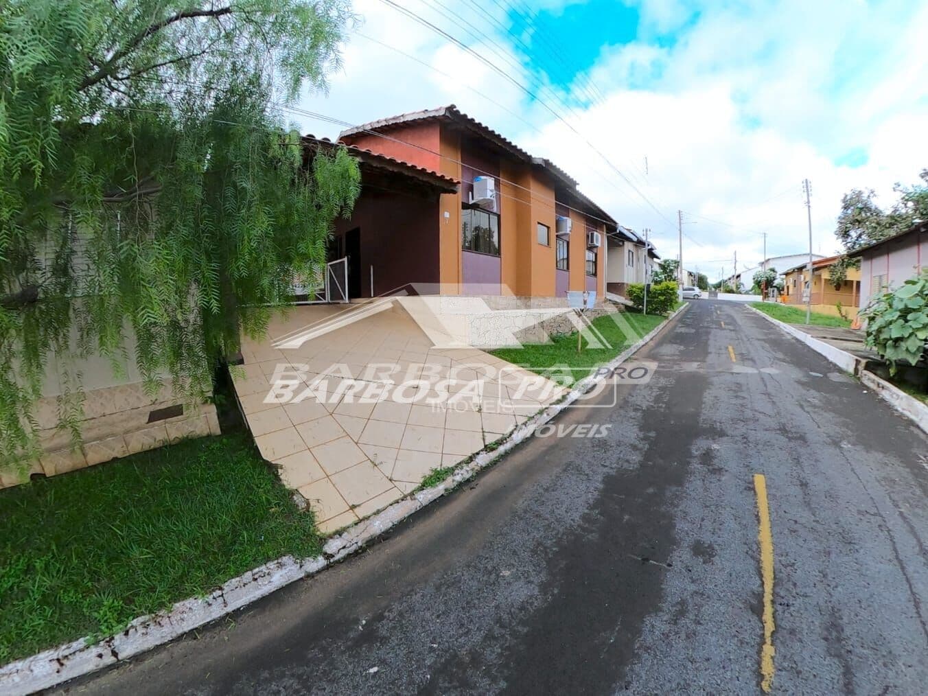Casa em Condomínio com piscinas para venda em Caldas Novas