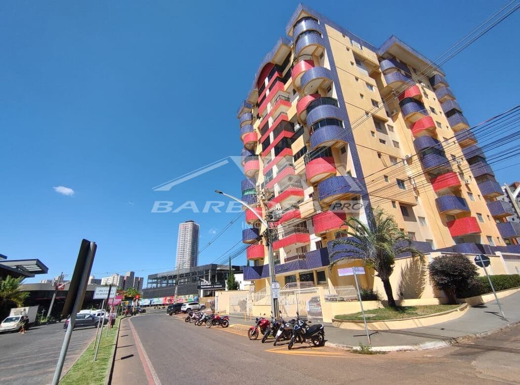 Apartamento de 3 quartos com sacada á venda Caldas Novas