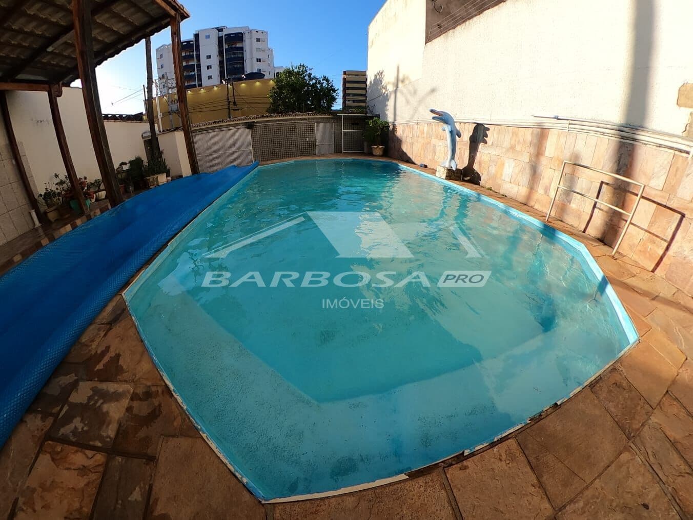 Casa Sobrado em excelente localização bairro nobre de Caldas Novas