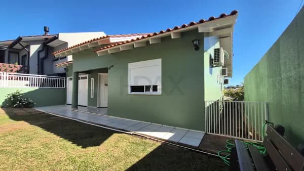 OPORTUNIDADE: Casa com Pátio e Conforto no Bairro Paraíso! 🏡