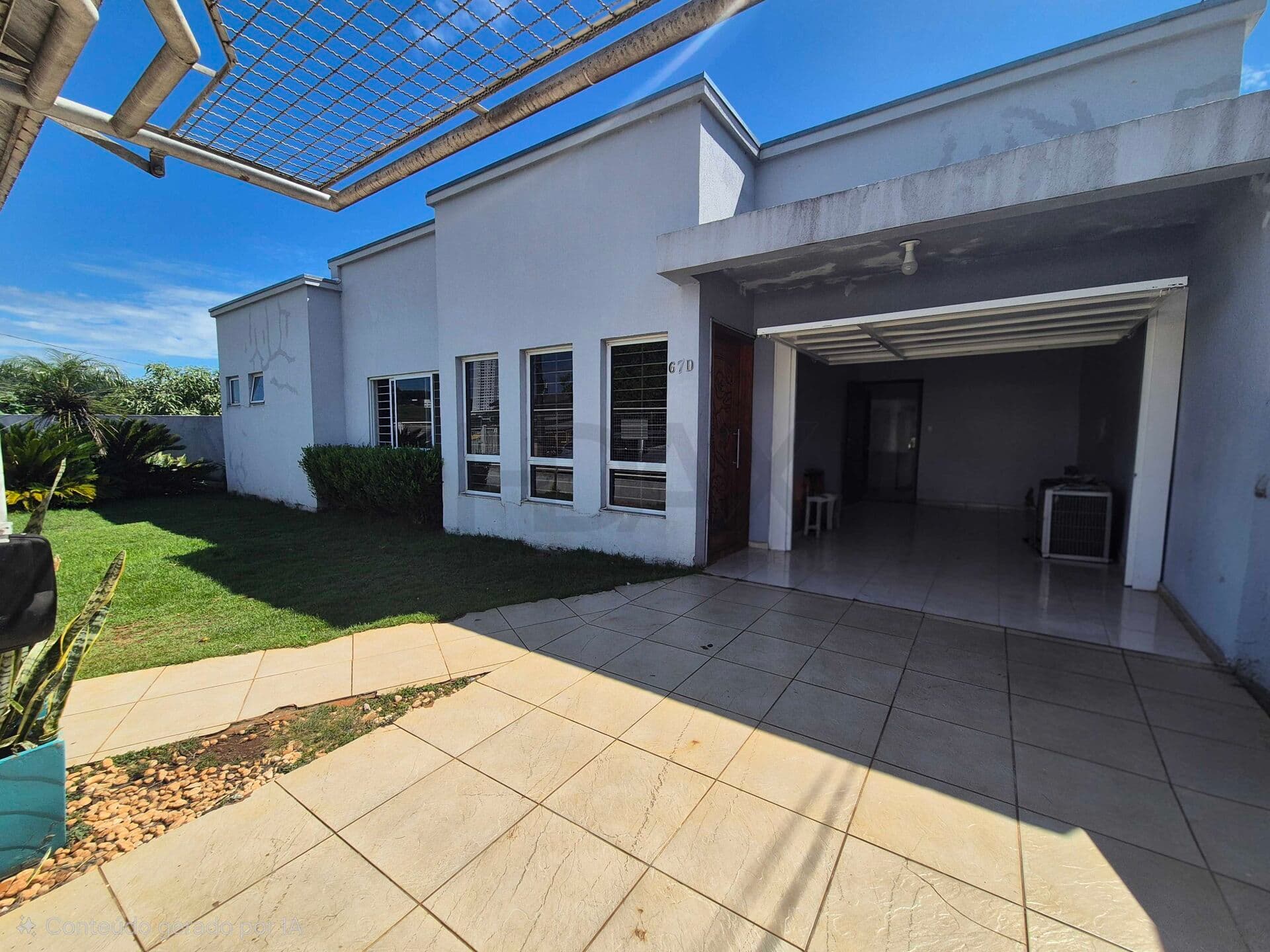 Casa à venda suíte+ 02 dormitórios no bairro Líder - Chapecó/SC