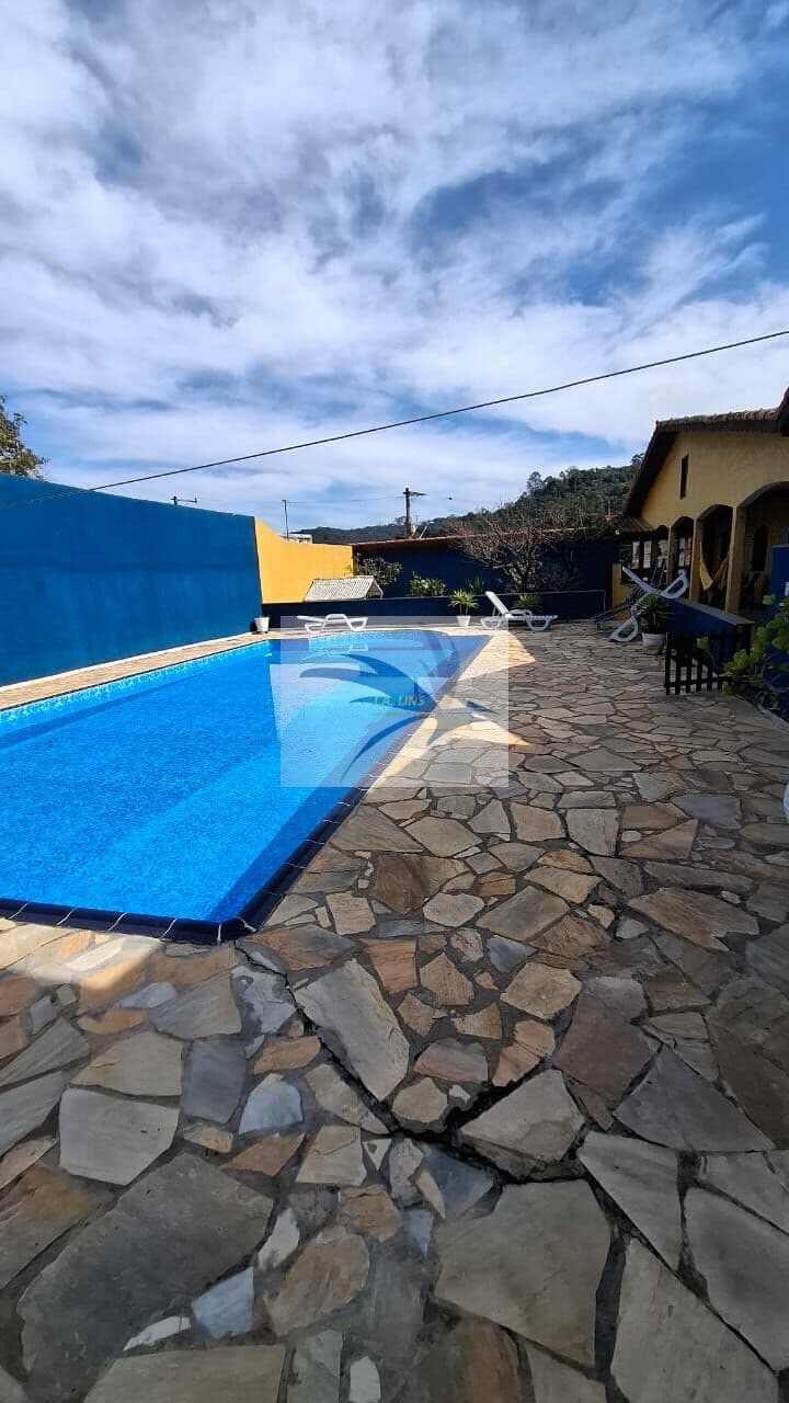 Ótima casa estilo chácara em Itapevi, SP