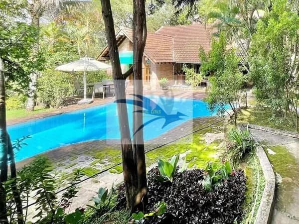 Casa rústica em bolsão na Fazendinha, Carapicuíba,SP
