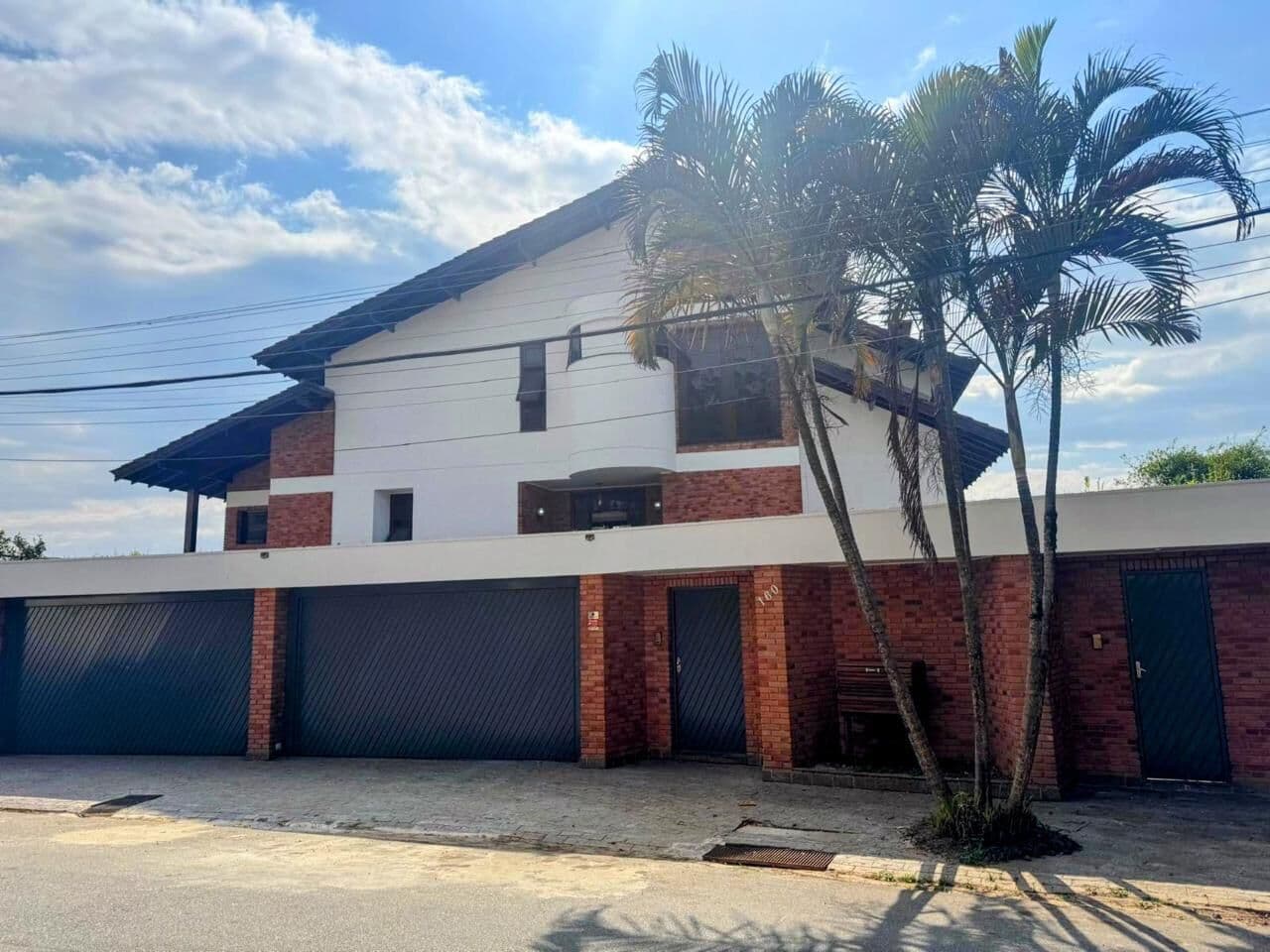 Sobrado em Mairiporã - Samambaia