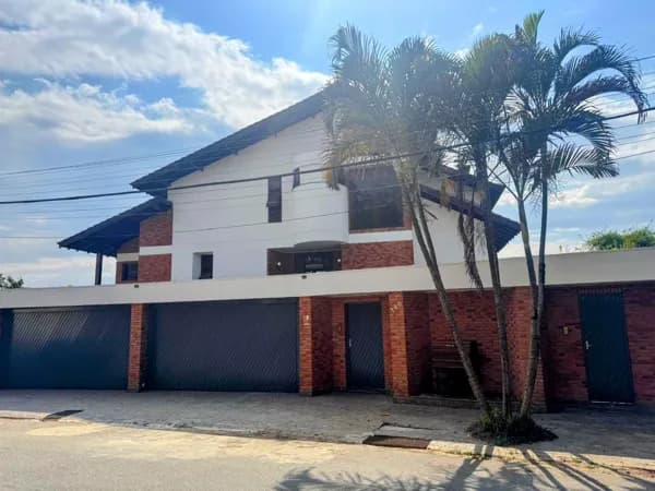 Sobrado em Mairiporã - Samambaia