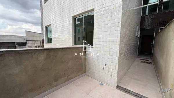 Apartamento privativo no Santa Rosa, em Sarzedo