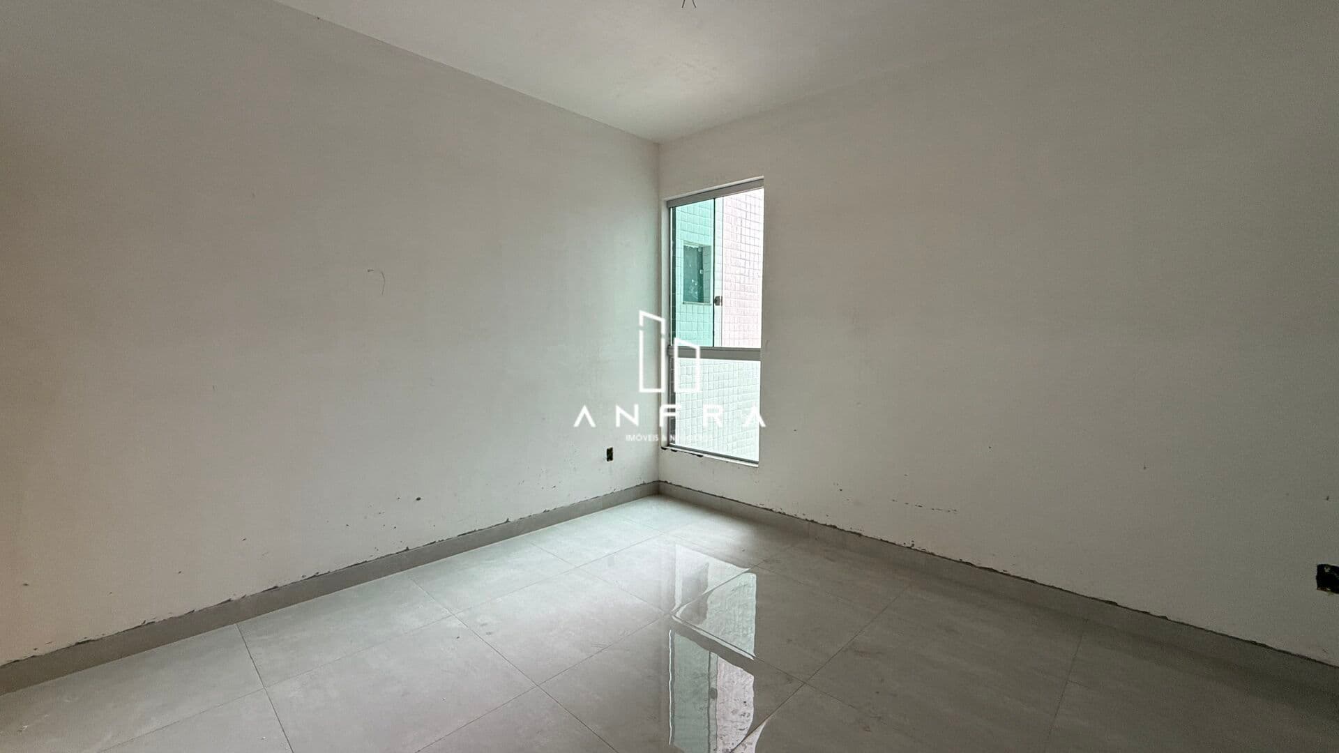Apartamento com 3 Qts e 1 vaga no Santa Rosa, em Sarzedo