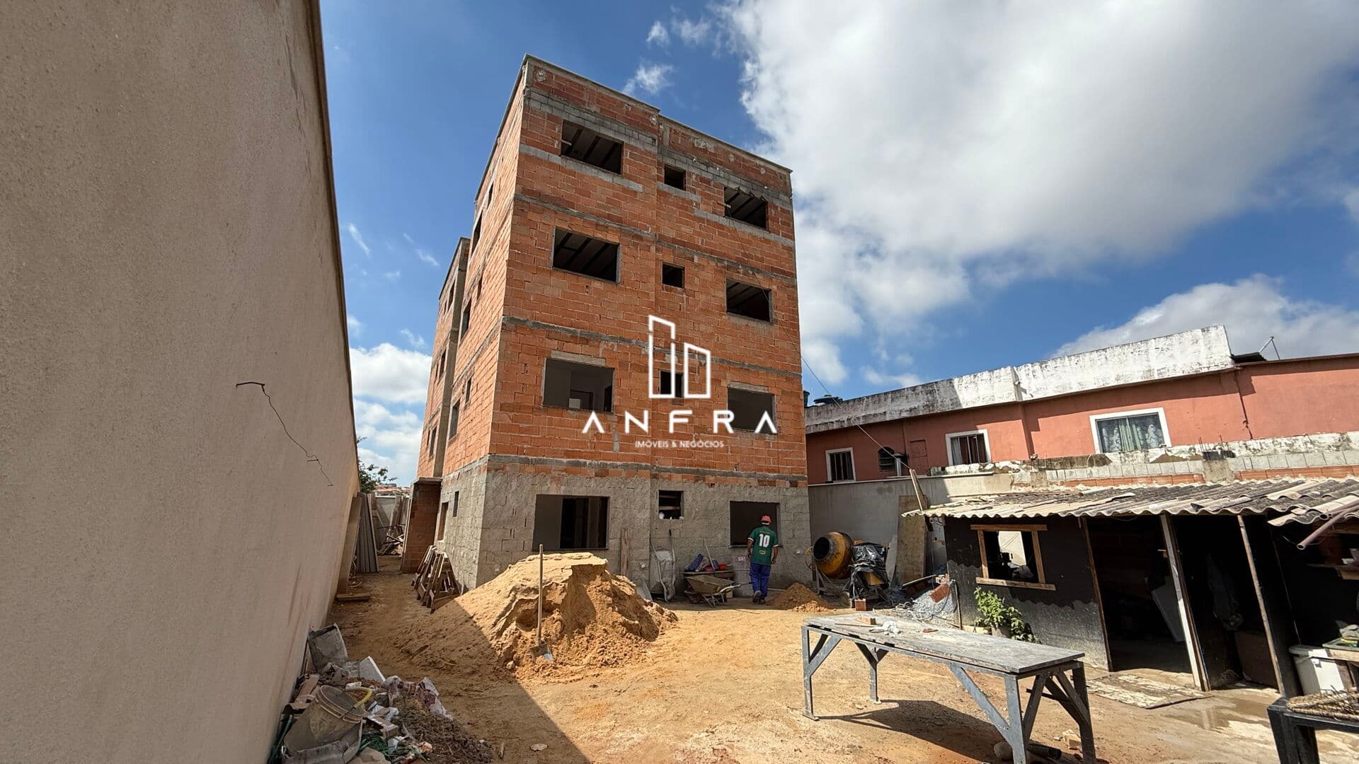 Apartamento 2 Qts (1 suíte) e 1 vaga no Lindéia, Barreiro