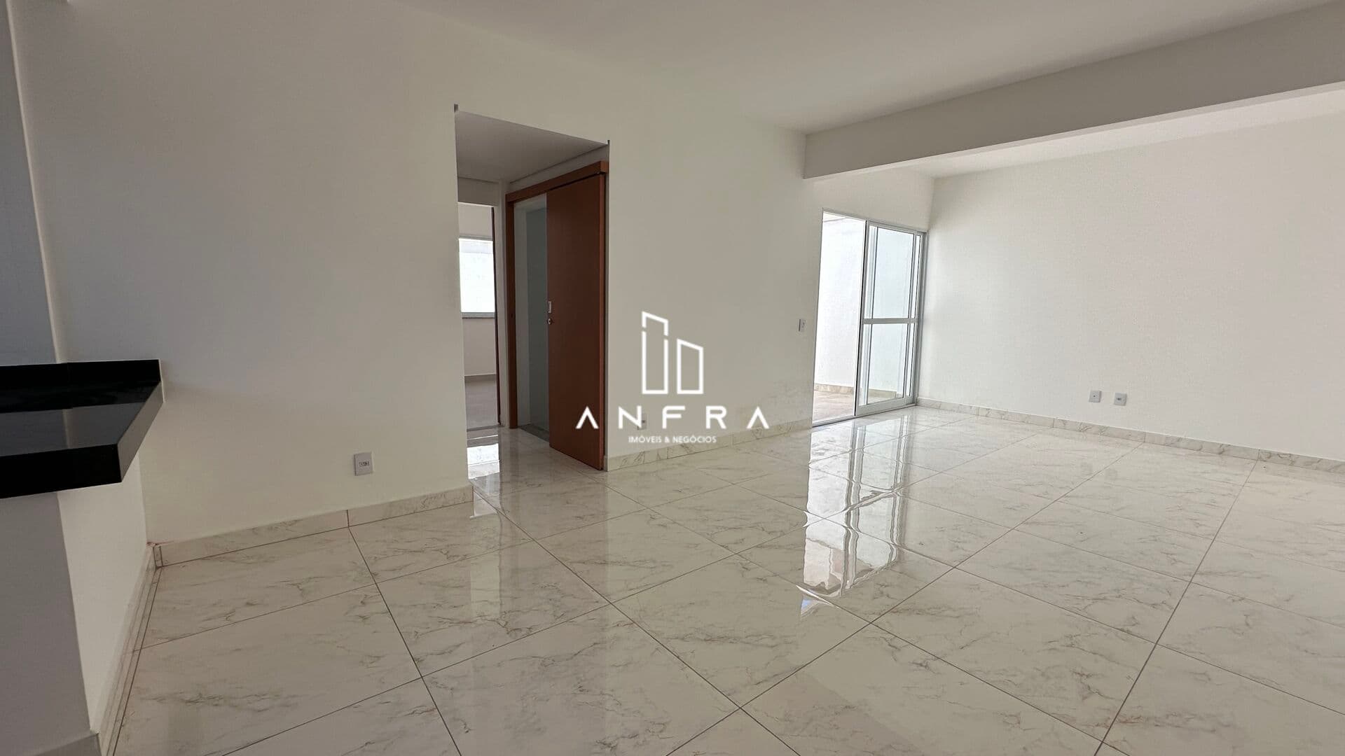 Apartamento privativo no bairro Araguaia (Barreiro) - Fino acabamento